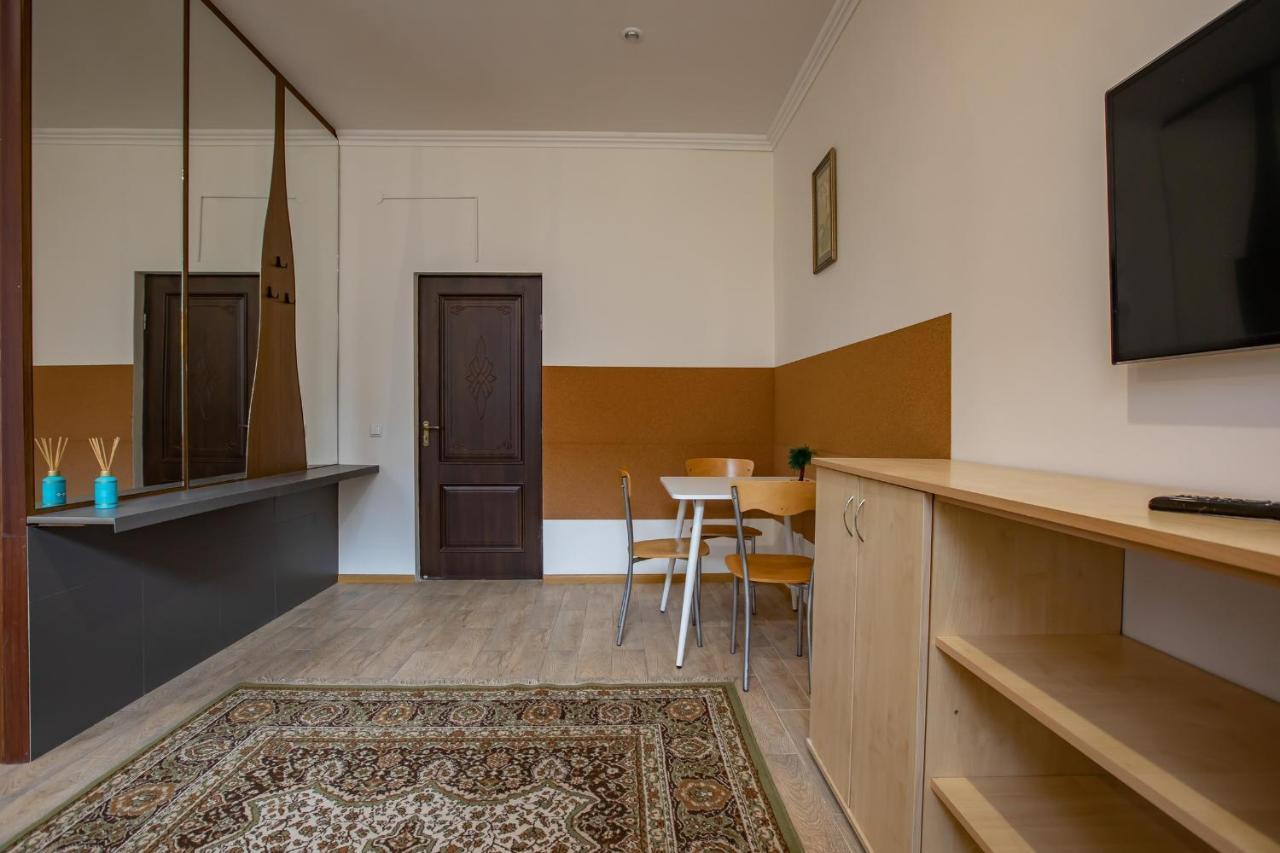 White House 3 Apartman Truszkavec Kültér fotó