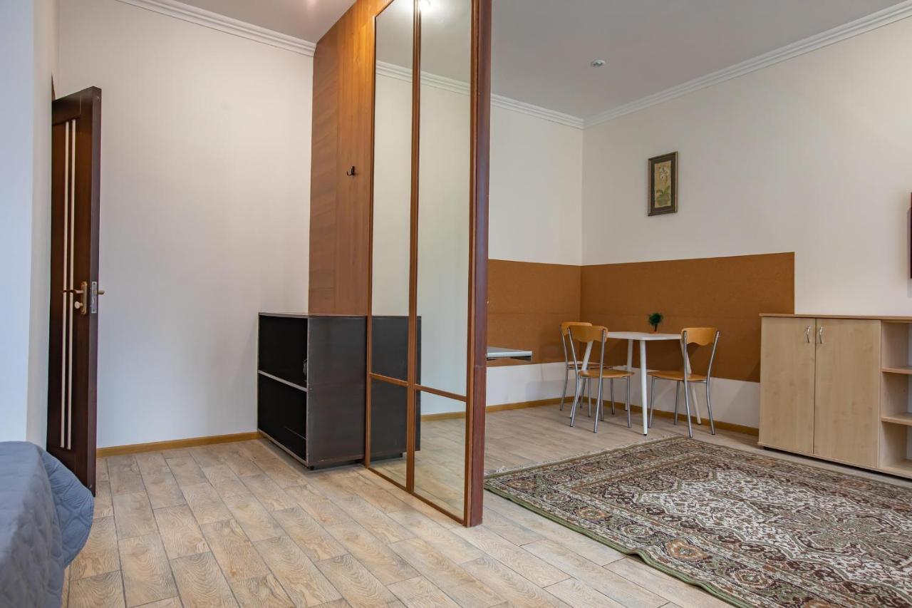 White House 3 Apartman Truszkavec Kültér fotó